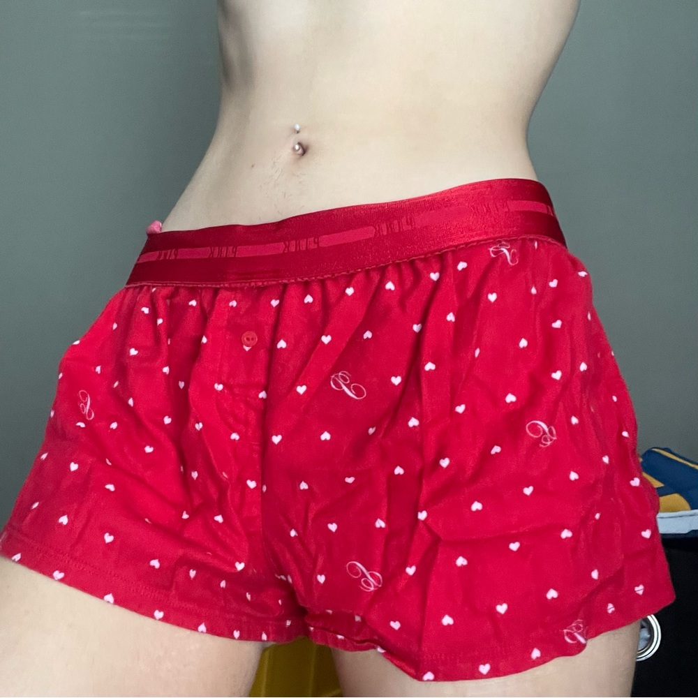 Red Heart Print Women's Sleep Shorts